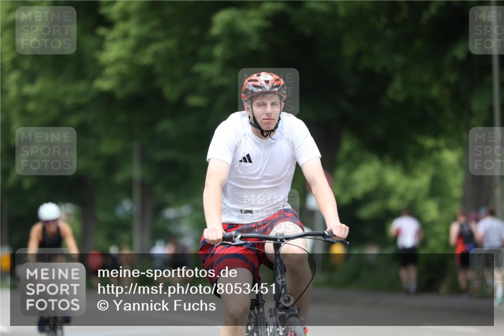 15.06.2025 - 7 Türme Triathlon Yannick Fuchs http://msf.ph/oto/8053451 15.06.2025 13:42:15 Radfahren  meine-sportfotos.de