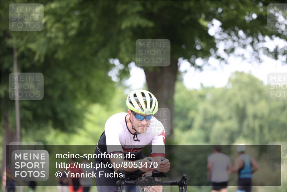 15.06.2025 - 7 Türme Triathlon Yannick Fuchs http://msf.ph/oto/8053470 15.06.2025 13:42:32 Radfahren 320 meine-sportfotos.de