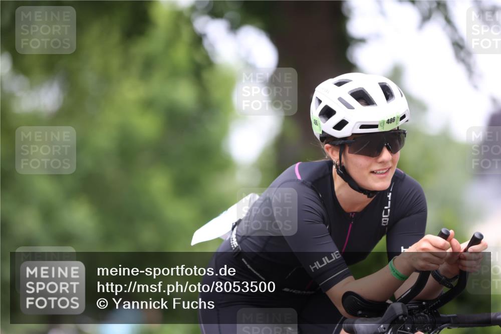 15.06.2025 - 7 Türme Triathlon Yannick Fuchs http://msf.ph/oto/8053500 15.06.2025 13:42:49 Radfahren 486 meine-sportfotos.de