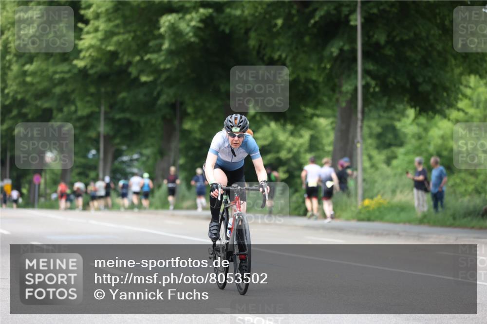 15.06.2025 - 7 Türme Triathlon Yannick Fuchs http://msf.ph/oto/8053502 15.06.2025 13:42:56 Radfahren  meine-sportfotos.de