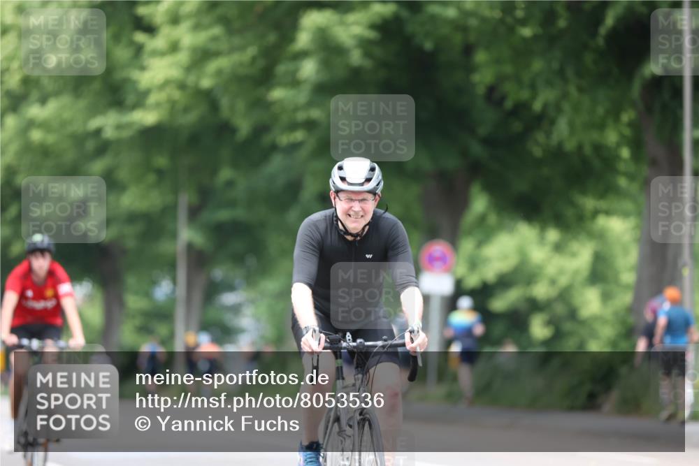 15.06.2025 - 7 Türme Triathlon Yannick Fuchs http://msf.ph/oto/8053536 15.06.2025 13:43:23 Radfahren  meine-sportfotos.de