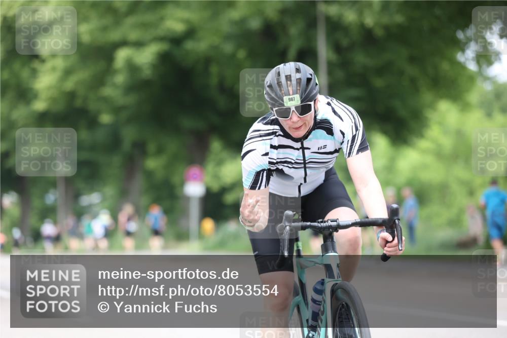 15.06.2025 - 7 Türme Triathlon Yannick Fuchs http://msf.ph/oto/8053554 15.06.2025 13:43:32 Radfahren 987 meine-sportfotos.de