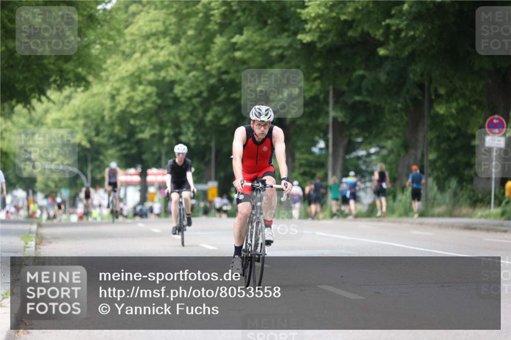 15.06.2025 - 7 Türme Triathlon Yannick Fuchs http://msf.ph/oto/8053558 15.06.2025 13:43:34 Radfahren  meine-sportfotos.de