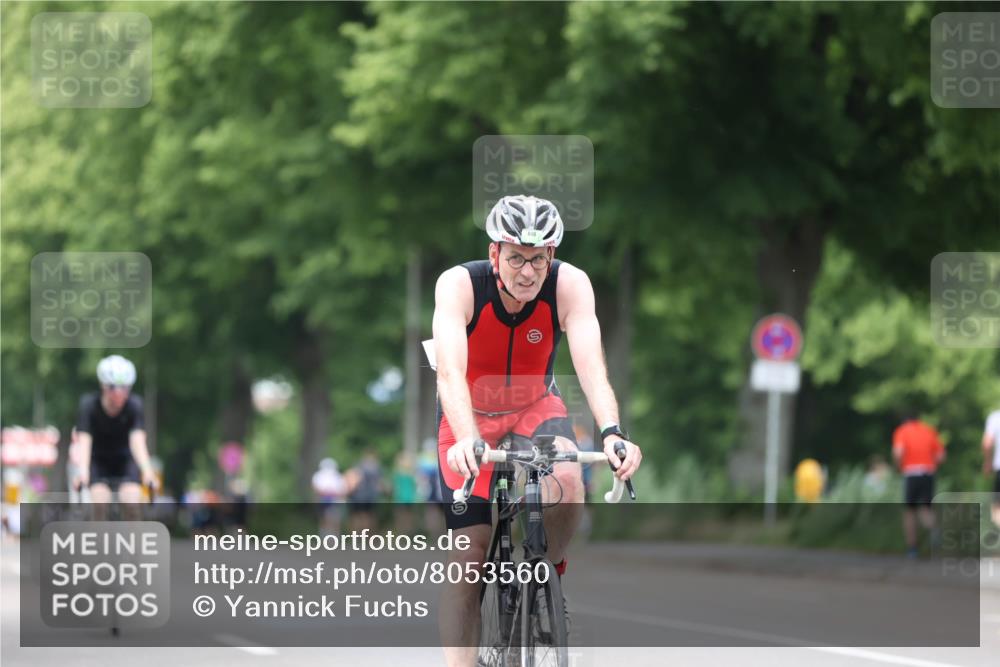 15.06.2025 - 7 Türme Triathlon Yannick Fuchs http://msf.ph/oto/8053560 15.06.2025 13:43:35 Radfahren  meine-sportfotos.de