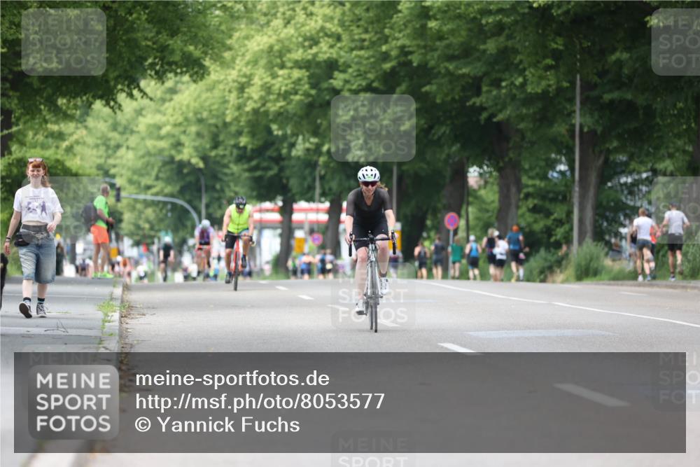 15.06.2025 - 7 Türme Triathlon Yannick Fuchs http://msf.ph/oto/8053577 15.06.2025 13:43:46 Radfahren  meine-sportfotos.de