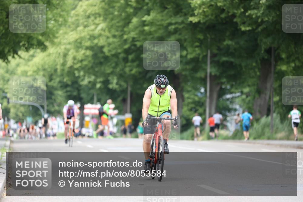 15.06.2025 - 7 Türme Triathlon Yannick Fuchs http://msf.ph/oto/8053584 15.06.2025 13:43:51 Radfahren  meine-sportfotos.de