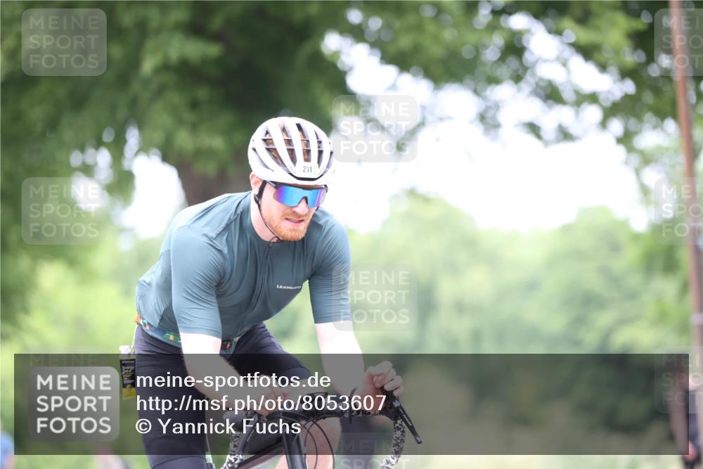 15.06.2025 - 7 Türme Triathlon Yannick Fuchs http://msf.ph/oto/8053607 15.06.2025 13:44:02 Radfahren  meine-sportfotos.de