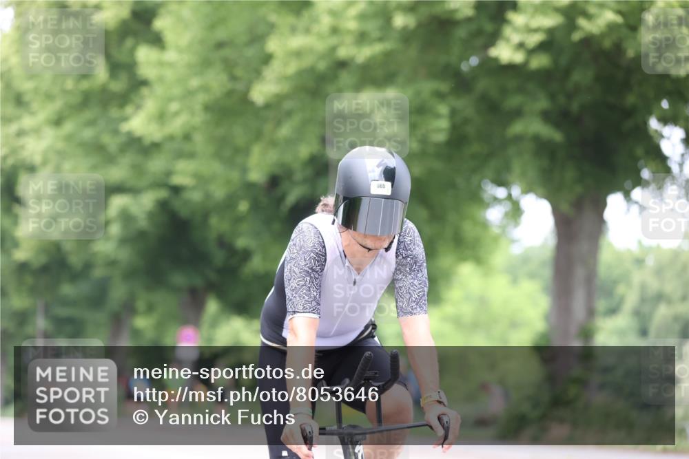 15.06.2025 - 7 Türme Triathlon Yannick Fuchs http://msf.ph/oto/8053646 15.06.2025 13:44:39 Radfahren 865 meine-sportfotos.de