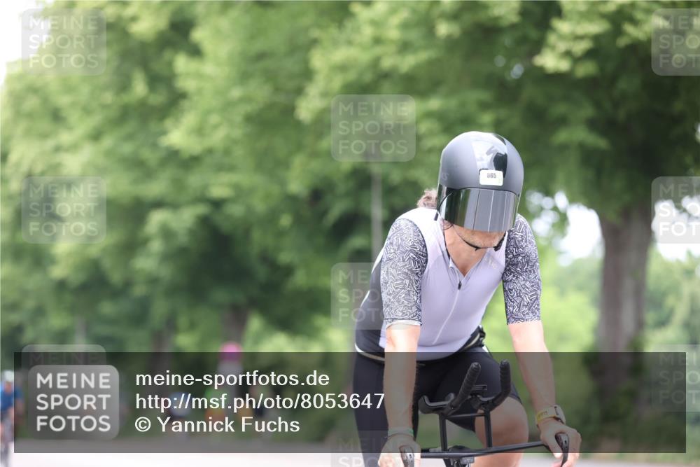 15.06.2025 - 7 Türme Triathlon Yannick Fuchs http://msf.ph/oto/8053647 15.06.2025 13:44:40 Radfahren 865 meine-sportfotos.de
