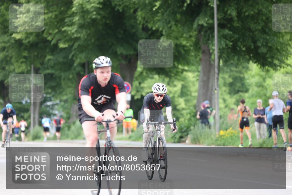15.06.2025 - 7 Türme Triathlon Yannick Fuchs http://msf.ph/oto/8053657 15.06.2025 13:44:45 Radfahren  meine-sportfotos.de