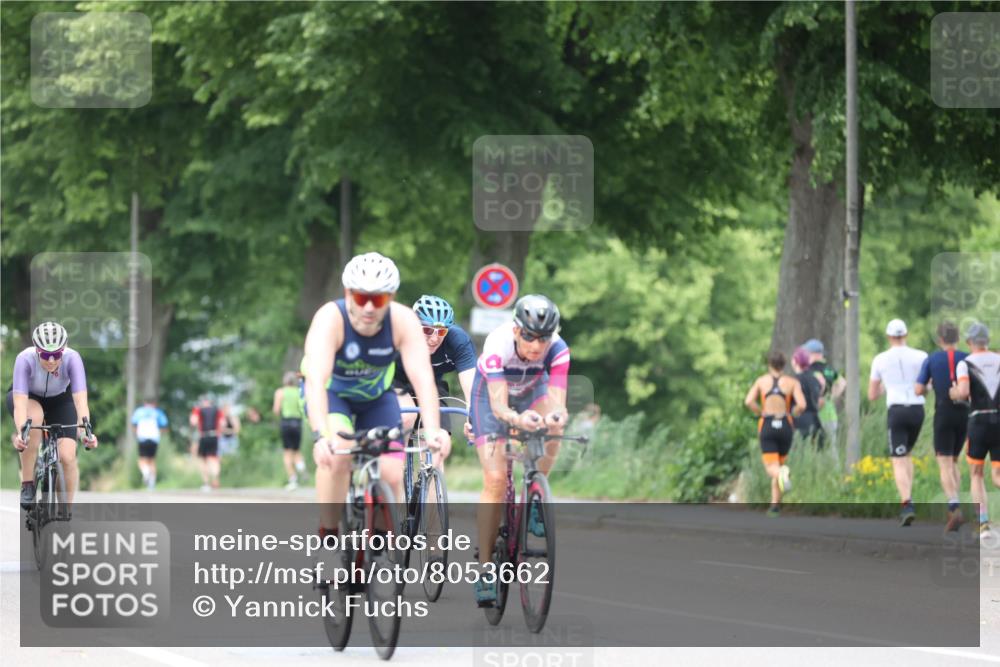 15.06.2025 - 7 Türme Triathlon Yannick Fuchs http://msf.ph/oto/8053662 15.06.2025 13:44:47 Radfahren  meine-sportfotos.de