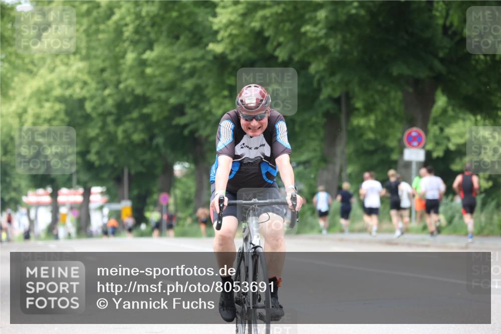 15.06.2025 - 7 Türme Triathlon Yannick Fuchs http://msf.ph/oto/8053691 15.06.2025 13:45:05 Radfahren  meine-sportfotos.de