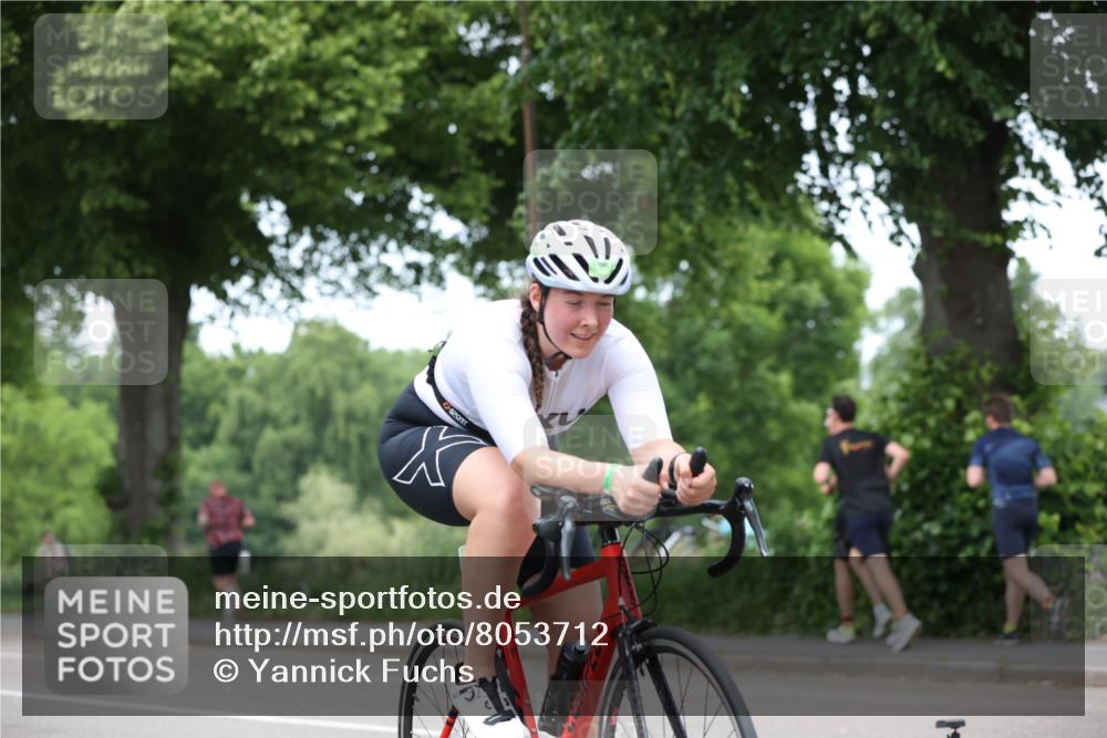 15.06.2025 - 7 Türme Triathlon Yannick Fuchs http://msf.ph/oto/8053712 15.06.2025 13:45:26 Radfahren  meine-sportfotos.de