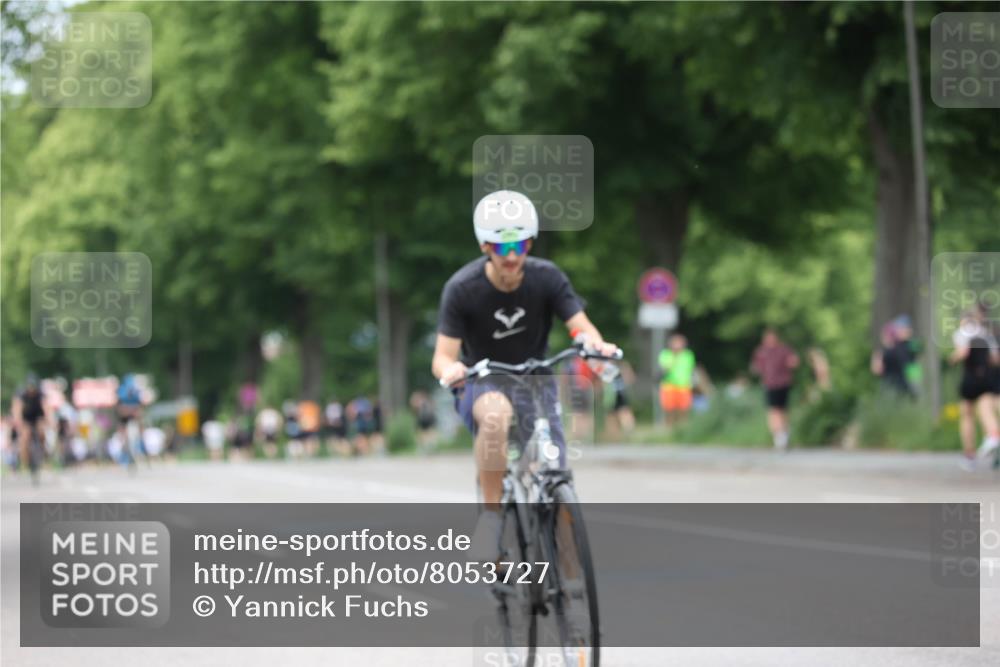 15.06.2025 - 7 Türme Triathlon Yannick Fuchs http://msf.ph/oto/8053727 15.06.2025 13:45:36 Radfahren  meine-sportfotos.de