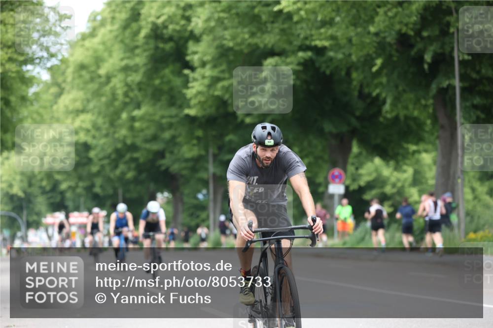 15.06.2025 - 7 Türme Triathlon Yannick Fuchs http://msf.ph/oto/8053733 15.06.2025 13:45:41 Radfahren 922 meine-sportfotos.de