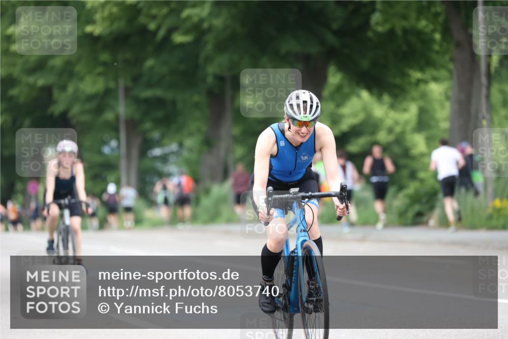 15.06.2025 - 7 Türme Triathlon Yannick Fuchs http://msf.ph/oto/8053740 15.06.2025 13:45:44 Radfahren 1145 meine-sportfotos.de