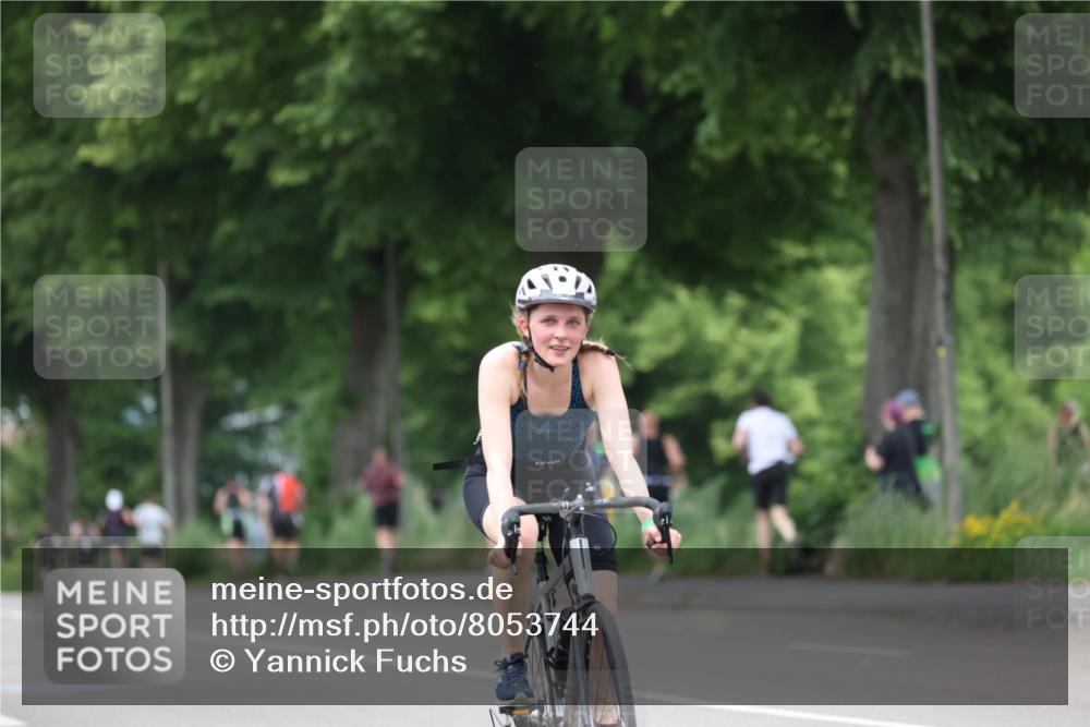 15.06.2025 - 7 Türme Triathlon Yannick Fuchs http://msf.ph/oto/8053744 15.06.2025 13:45:45 Radfahren  meine-sportfotos.de