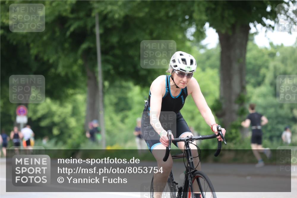 15.06.2025 - 7 Türme Triathlon Yannick Fuchs http://msf.ph/oto/8053754 15.06.2025 13:45:48 Radfahren 529 meine-sportfotos.de