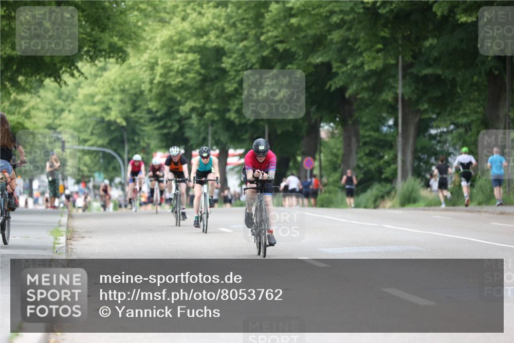 15.06.2025 - 7 Türme Triathlon Yannick Fuchs http://msf.ph/oto/8053762 15.06.2025 13:46:10 Radfahren  meine-sportfotos.de