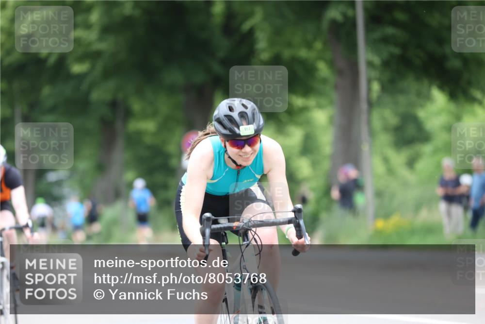 15.06.2025 - 7 Türme Triathlon Yannick Fuchs http://msf.ph/oto/8053768 15.06.2025 13:46:13 Radfahren 997 meine-sportfotos.de