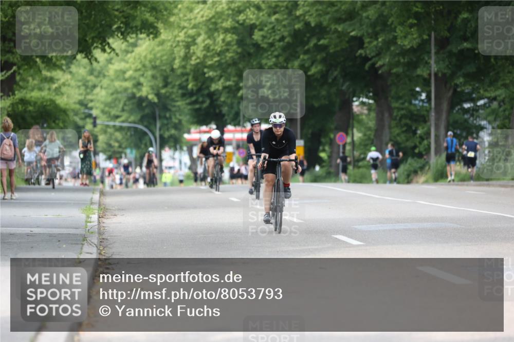 15.06.2025 - 7 Türme Triathlon Yannick Fuchs http://msf.ph/oto/8053793 15.06.2025 13:46:24 Radfahren  meine-sportfotos.de