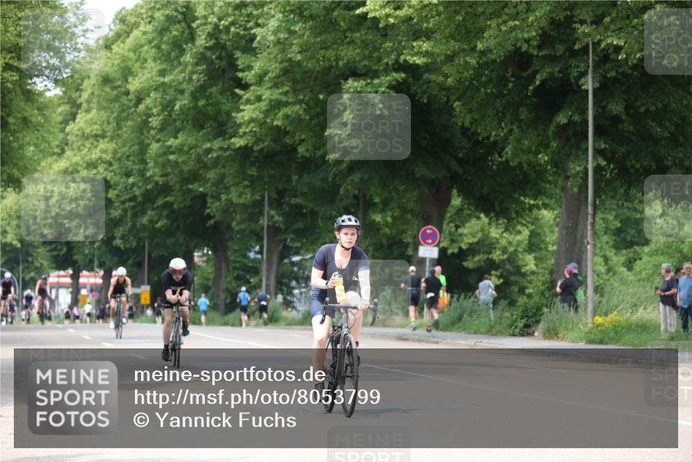 15.06.2025 - 7 Türme Triathlon Yannick Fuchs http://msf.ph/oto/8053799 15.06.2025 13:46:28 Radfahren  meine-sportfotos.de
