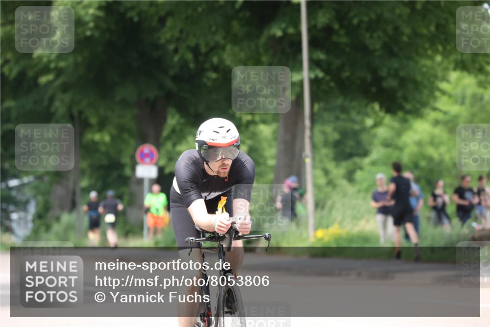 15.06.2025 - 7 Türme Triathlon Yannick Fuchs http://msf.ph/oto/8053806 15.06.2025 13:46:30 Radfahren 453 meine-sportfotos.de