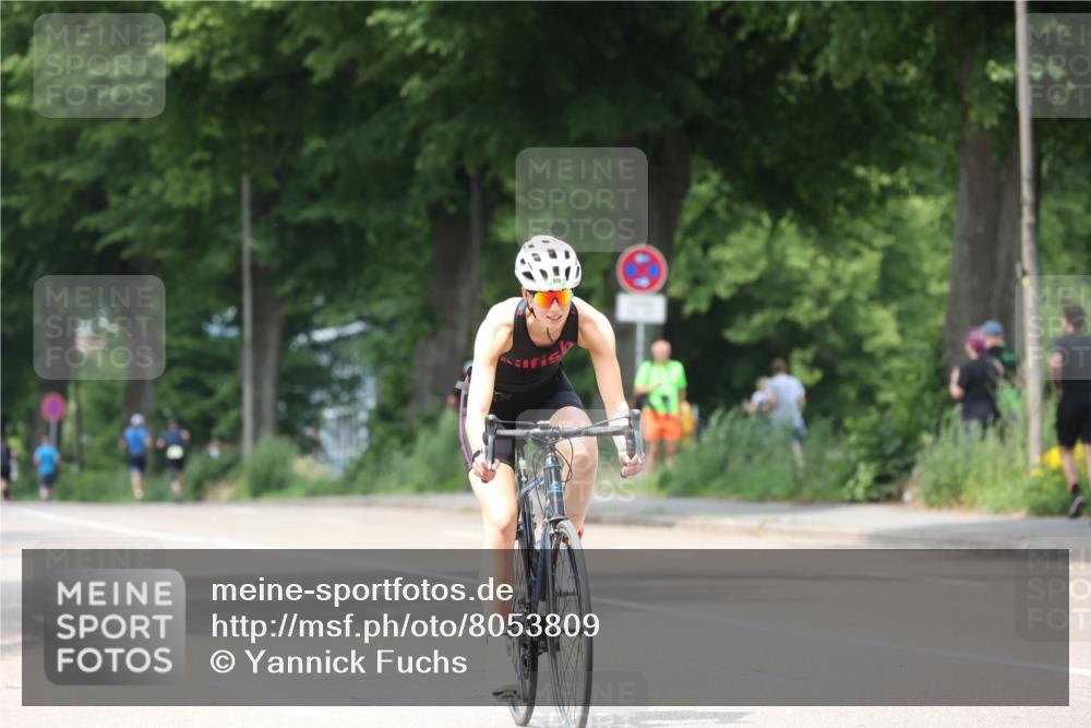 15.06.2025 - 7 Türme Triathlon Yannick Fuchs http://msf.ph/oto/8053809 15.06.2025 13:46:32 Radfahren  meine-sportfotos.de
