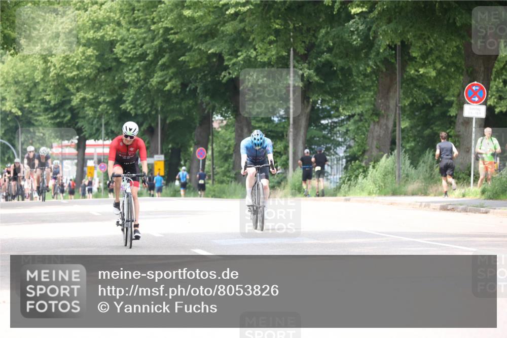15.06.2025 - 7 Türme Triathlon Yannick Fuchs http://msf.ph/oto/8053826 15.06.2025 13:46:39 Radfahren 18 meine-sportfotos.de
