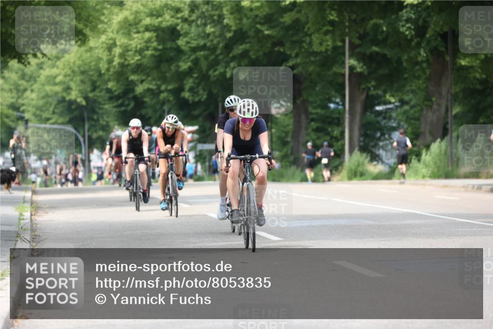 15.06.2025 - 7 Türme Triathlon Yannick Fuchs http://msf.ph/oto/8053835 15.06.2025 13:46:45 Radfahren 2 meine-sportfotos.de