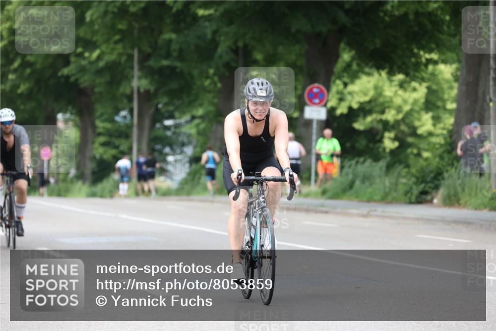 15.06.2025 - 7 Türme Triathlon Yannick Fuchs http://msf.ph/oto/8053859 15.06.2025 13:46:59 Radfahren  meine-sportfotos.de