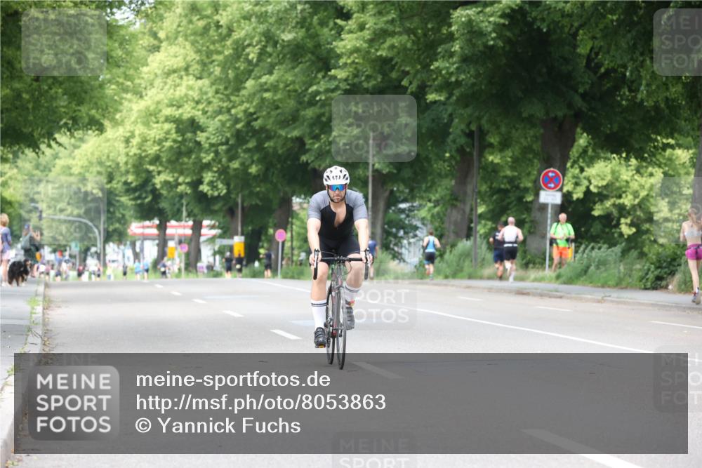 15.06.2025 - 7 Türme Triathlon Yannick Fuchs http://msf.ph/oto/8053863 15.06.2025 13:47:00 Radfahren  meine-sportfotos.de