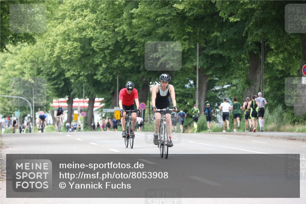 15.06.2025 - 7 Türme Triathlon Yannick Fuchs http://msf.ph/oto/8053908 15.06.2025 13:47:33 Radfahren  meine-sportfotos.de