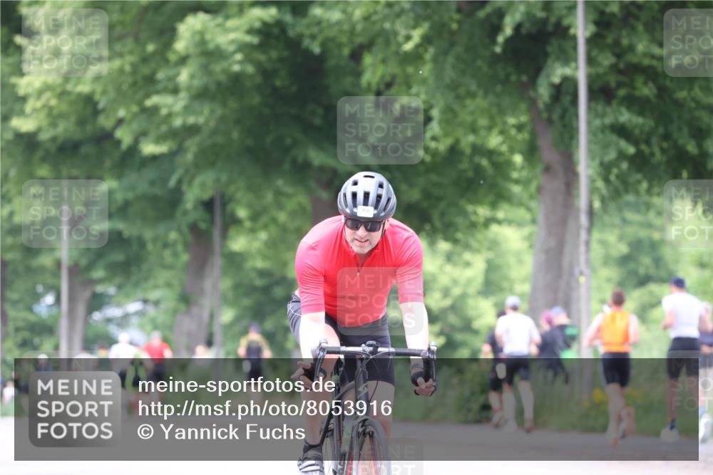 15.06.2025 - 7 Türme Triathlon Yannick Fuchs http://msf.ph/oto/8053916 15.06.2025 13:47:36 Radfahren  meine-sportfotos.de