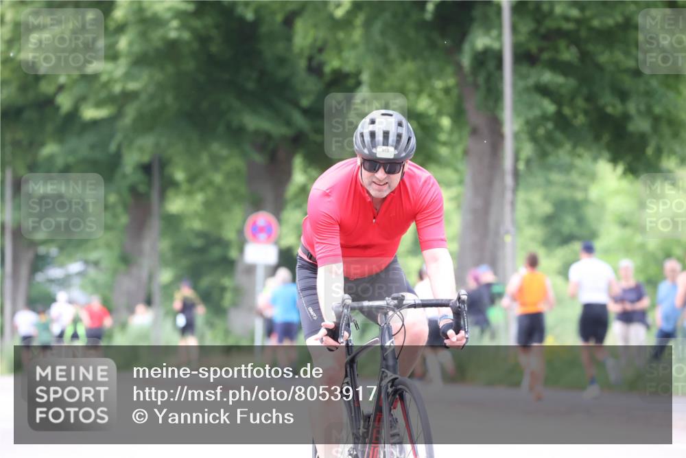 15.06.2025 - 7 Türme Triathlon Yannick Fuchs http://msf.ph/oto/8053917 15.06.2025 13:47:36 Radfahren 553 meine-sportfotos.de