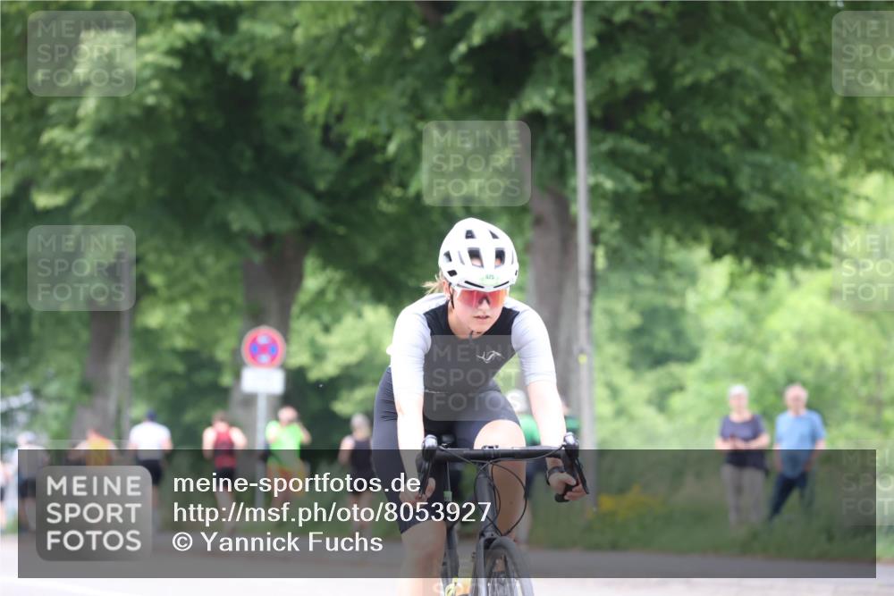 15.06.2025 - 7 Türme Triathlon Yannick Fuchs http://msf.ph/oto/8053927 15.06.2025 13:47:47 Radfahren 925 meine-sportfotos.de