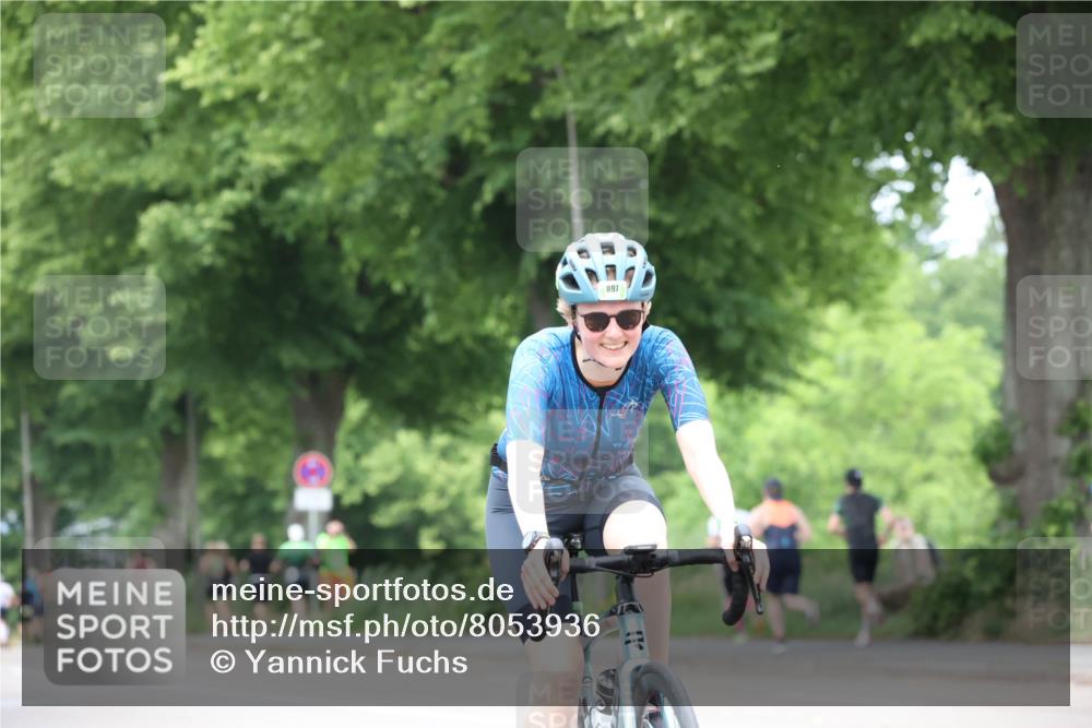 15.06.2025 - 7 Türme Triathlon Yannick Fuchs http://msf.ph/oto/8053936 15.06.2025 13:47:52 Radfahren 897 meine-sportfotos.de