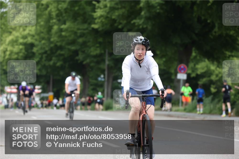 15.06.2025 - 7 Türme Triathlon Yannick Fuchs http://msf.ph/oto/8053958 15.06.2025 13:48:05 Radfahren  meine-sportfotos.de