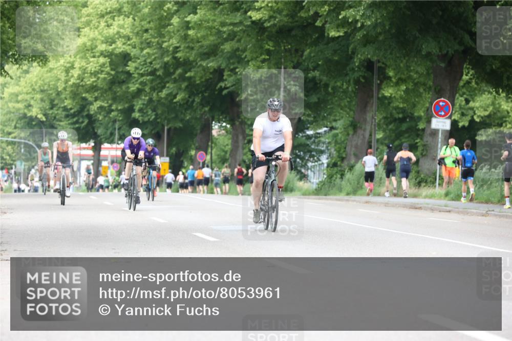 15.06.2025 - 7 Türme Triathlon Yannick Fuchs http://msf.ph/oto/8053961 15.06.2025 13:48:05 Radfahren  meine-sportfotos.de