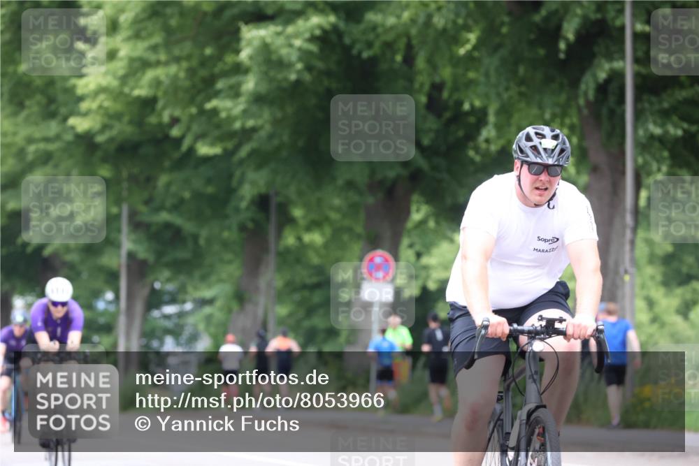 15.06.2025 - 7 Türme Triathlon Yannick Fuchs http://msf.ph/oto/8053966 15.06.2025 13:48:07 Radfahren  meine-sportfotos.de