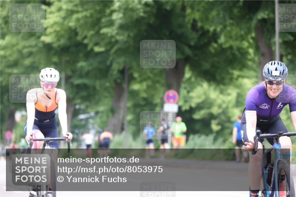 15.06.2025 - 7 Türme Triathlon Yannick Fuchs http://msf.ph/oto/8053975 15.06.2025 13:48:10 Radfahren  meine-sportfotos.de