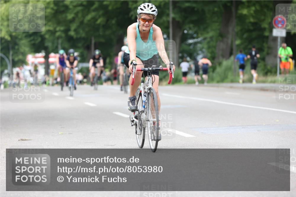 15.06.2025 - 7 Türme Triathlon Yannick Fuchs http://msf.ph/oto/8053980 15.06.2025 13:48:12 Radfahren  meine-sportfotos.de