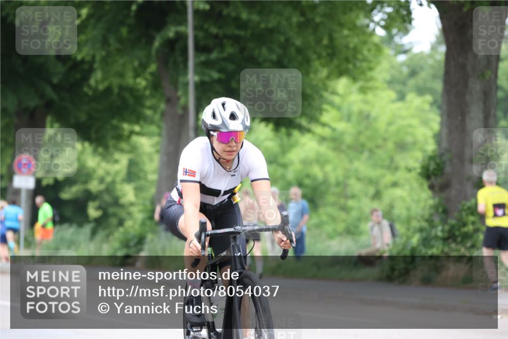 15.06.2025 - 7 Türme Triathlon Yannick Fuchs http://msf.ph/oto/8054037 15.06.2025 13:48:39 Radfahren  meine-sportfotos.de