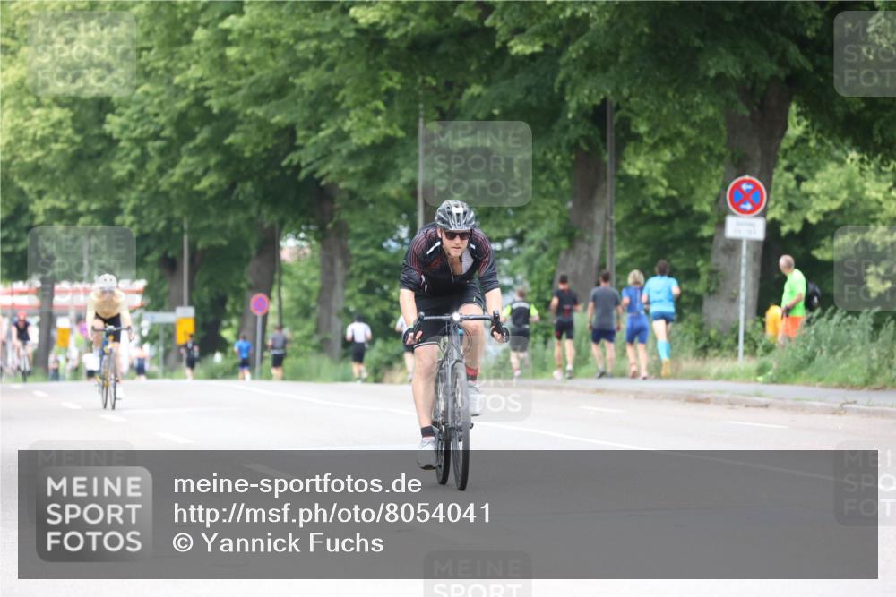 15.06.2025 - 7 Türme Triathlon Yannick Fuchs http://msf.ph/oto/8054041 15.06.2025 13:48:41 Radfahren  meine-sportfotos.de