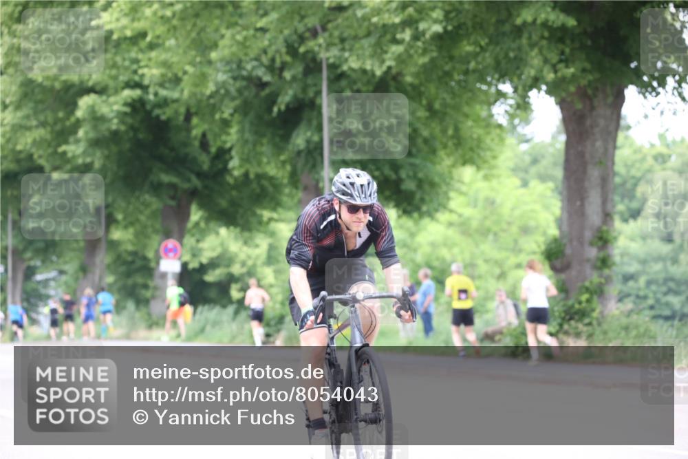 15.06.2025 - 7 Türme Triathlon Yannick Fuchs http://msf.ph/oto/8054043 15.06.2025 13:48:42 Radfahren  meine-sportfotos.de