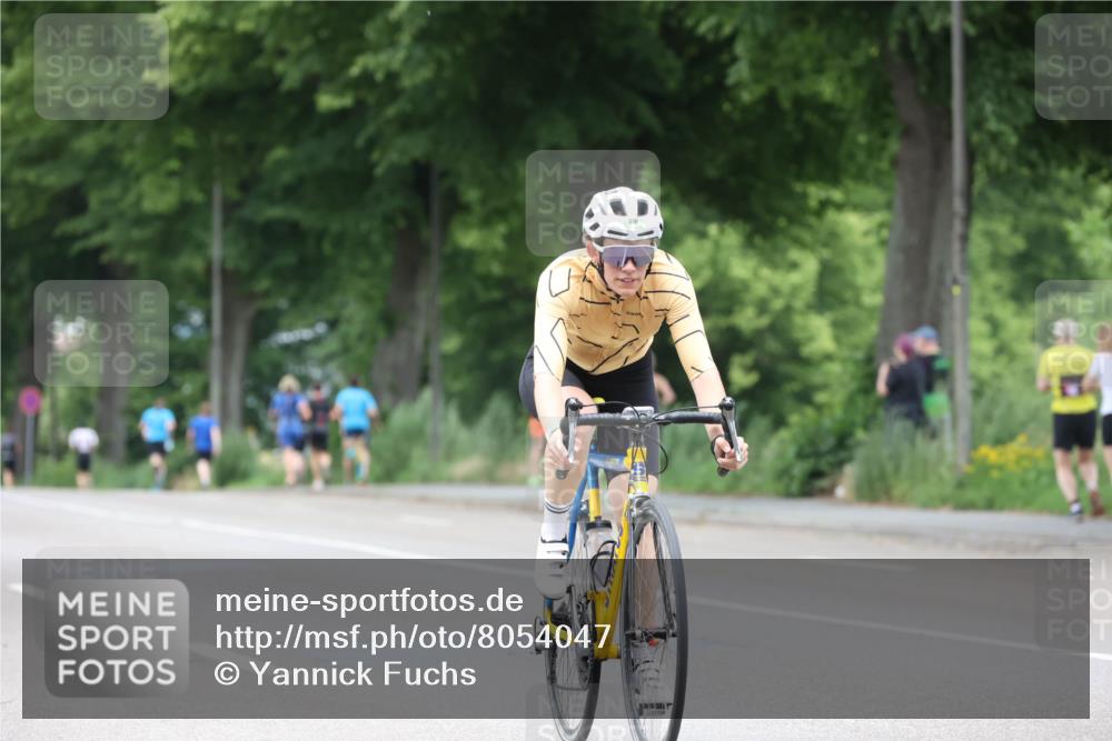 15.06.2025 - 7 Türme Triathlon Yannick Fuchs http://msf.ph/oto/8054047 15.06.2025 13:48:44 Radfahren  meine-sportfotos.de
