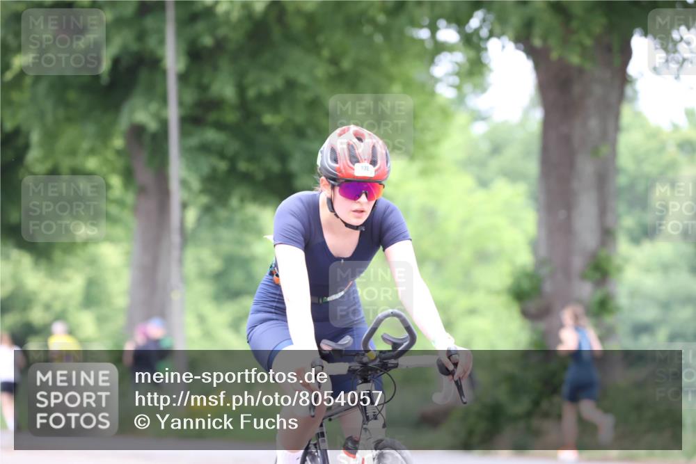 15.06.2025 - 7 Türme Triathlon Yannick Fuchs http://msf.ph/oto/8054057 15.06.2025 13:48:49 Radfahren 878 meine-sportfotos.de