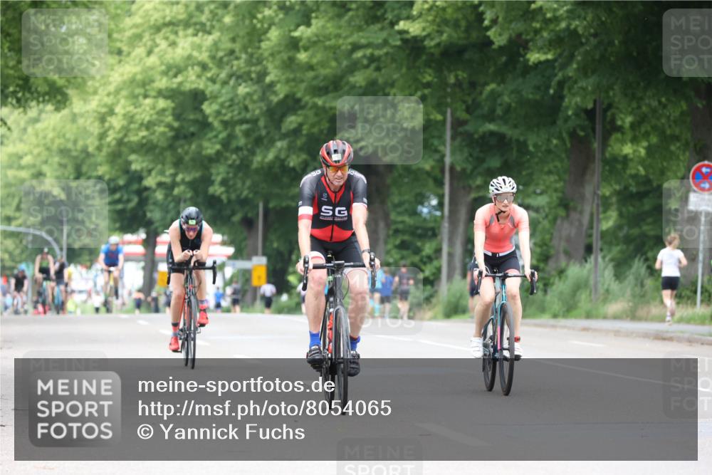 15.06.2025 - 7 Türme Triathlon Yannick Fuchs http://msf.ph/oto/8054065 15.06.2025 13:48:53 Radfahren  meine-sportfotos.de