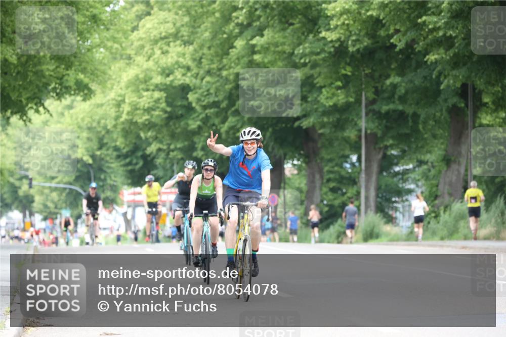 15.06.2025 - 7 Türme Triathlon Yannick Fuchs http://msf.ph/oto/8054078 15.06.2025 13:49:00 Radfahren  meine-sportfotos.de