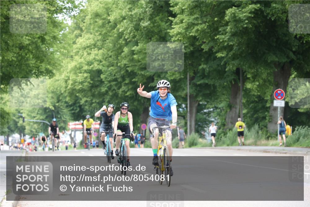15.06.2025 - 7 Türme Triathlon Yannick Fuchs http://msf.ph/oto/8054081 15.06.2025 13:49:00 Radfahren  meine-sportfotos.de